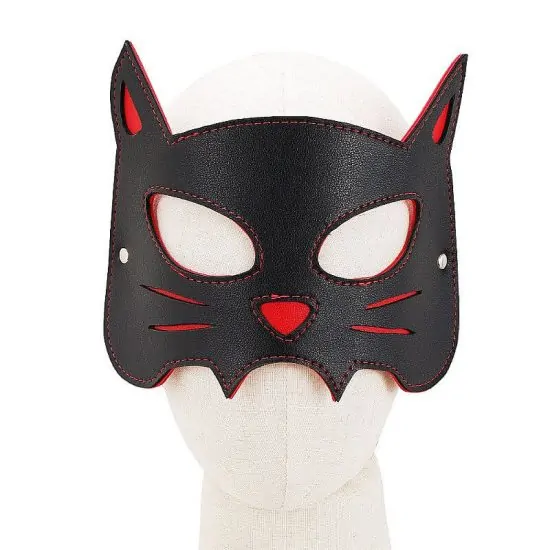 Máscara em Couro Sintético em Formato de Gato na Cor Preta com Vermelho