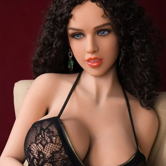 Boneca Realística Cabelos Pretos Articulada com Seios Grandes, Vagina e Ânus 1,67 de altura 